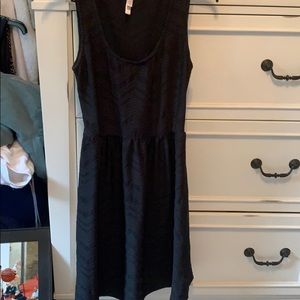 Black textured medium dress